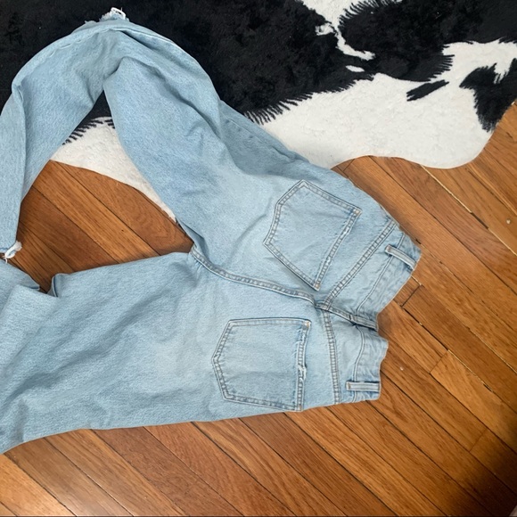 Zara Light Wash High Waisted Wide Leg Jeans - Picture 6 of 11